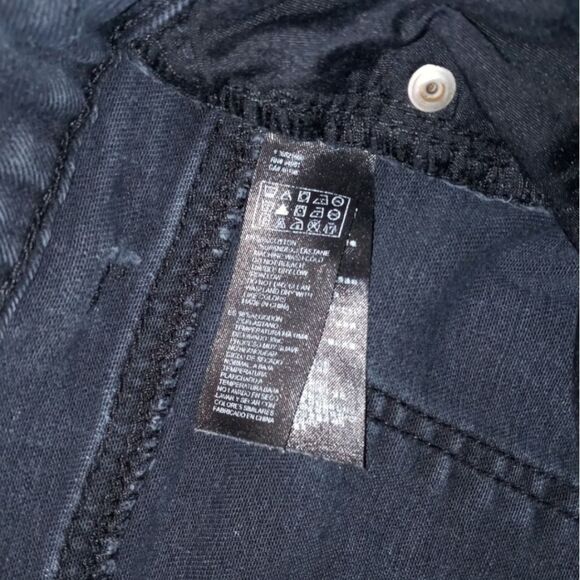 ❤️SALE! PRICE FINAL!❤️ FOREVER 21 BLACK JEAN SHORTS SIZE 29 - Picture 12 of 12